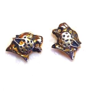 Vintage 80s Goldtone Leopard Clip Earrings